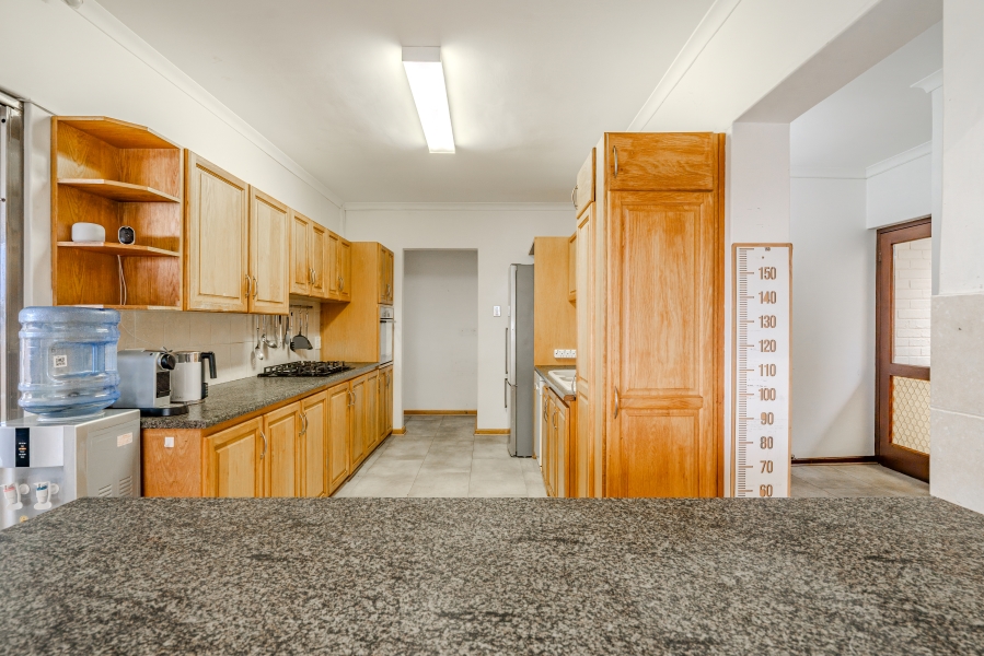 5 Bedroom Property for Sale in Camps Bay Western Cape